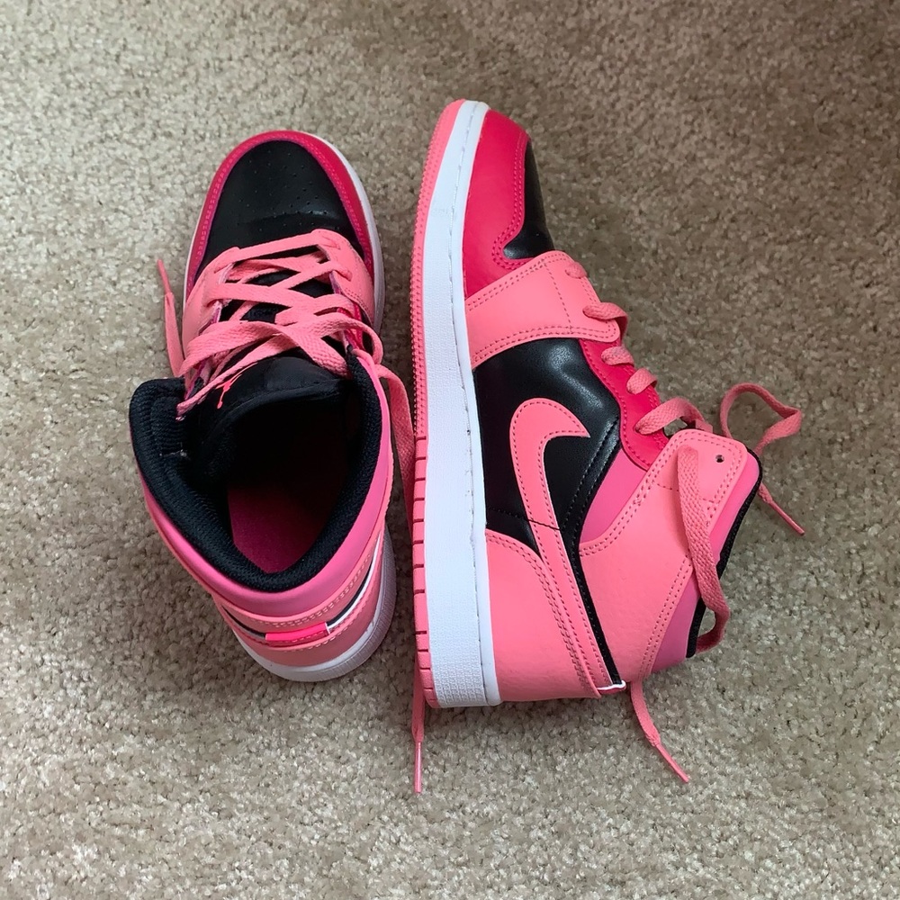 Nike Air Jordans 1